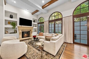 11937 Sunset Blvd in Los Angeles, CA - Building Photo