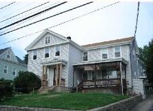 16 Chestnut St in Westerly, RI - Building Photo