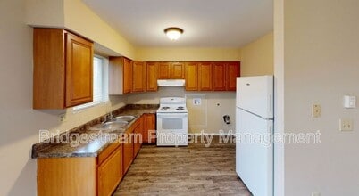 4331 Powell Rd in Dayton, OH - Building Photo - Building Photo