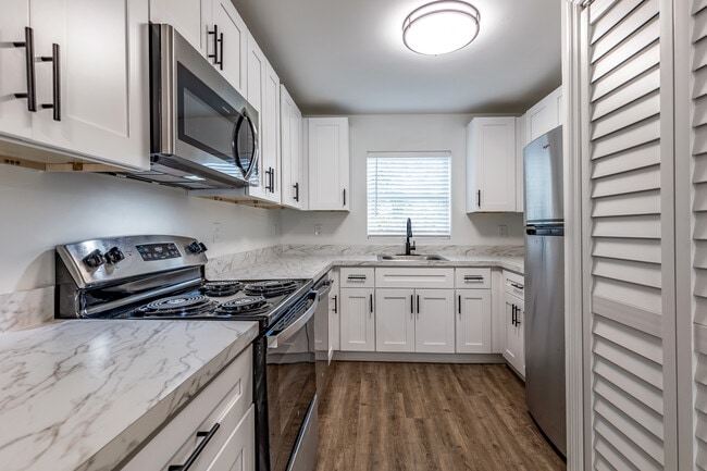 Ashford Bayside Apartment Homes