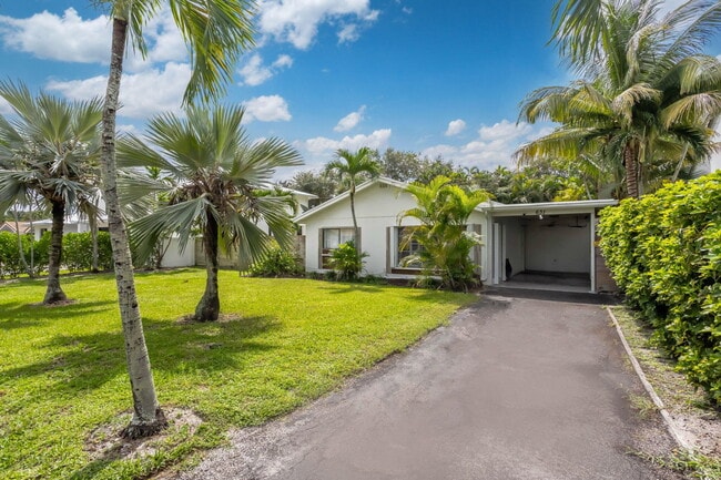 631 Bailey St in Boca Raton, FL - Building Photo - Building Photo