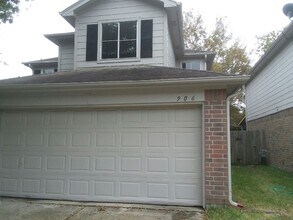 906 Oak W Dr in Houston, TX - Building Photo - Building Photo