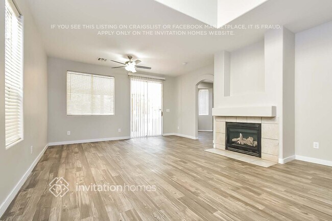4924 Dancing Lights Ave in Las Vegas, NV - Building Photo - Building Photo
