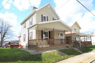 110 5th Ave in Freedom, PA - Building Photo