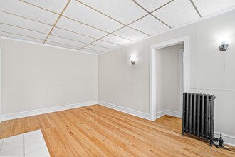 1440 W Howard St in Chicago, IL - Building Photo - Building Photo