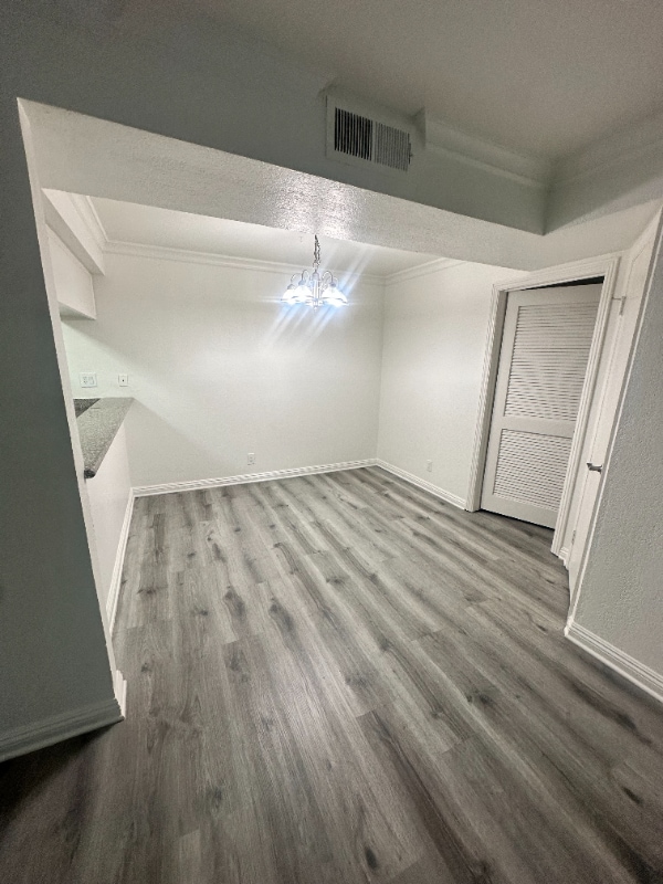 15009 Moorpark St in Los Angeles, CA - Building Photo - Building Photo