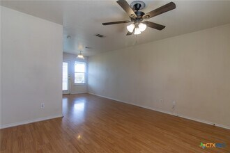 5710 Greengate Dr in Killeen, TX - Building Photo - Building Photo