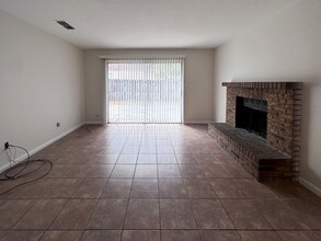 928 SW 60 Terrace in Gainesville, FL - Building Photo - Building Photo