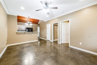 112 Padre Dr in Broussard, LA - Building Photo - Building Photo