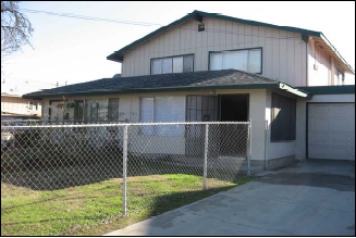 Leon & South in Modesto, CA - Building Photo