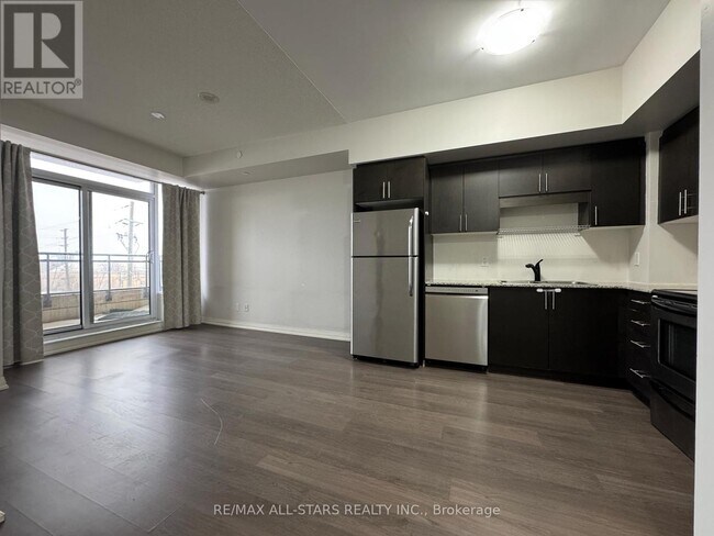 9500 Markham Rd in Markham, ON - Building Photo - Building Photo