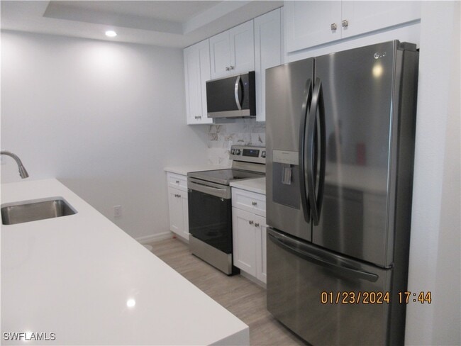 property at 3330 N Key Dr