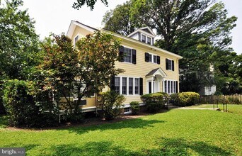 3752 Kanawha St NW in Washington, DC - Building Photo - Building Photo