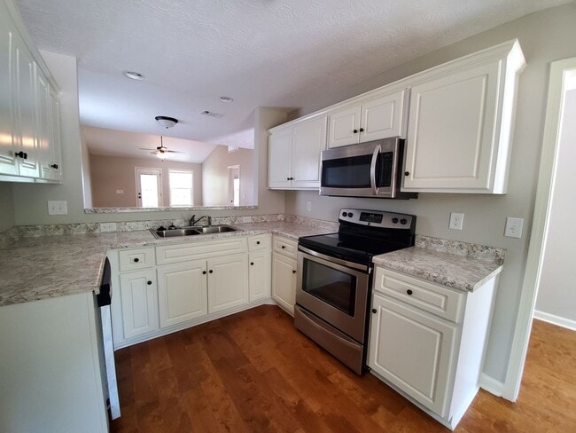 198 Buckhaven Way in Statesboro, GA - Building Photo - Building Photo