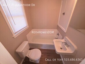 402 E Pleasant Vw Dr in Des Moines, IA - Building Photo - Building Photo