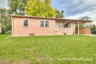 2717 Lawndale Dr in Rapid City, SD - Building Photo - Building Photo
