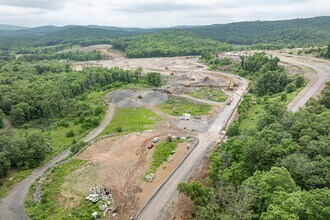 Tuxedo Reserve in Tuxedo Park, NY - Building Photo - Building Photo