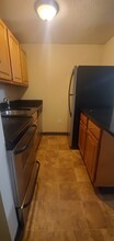 382 Dorchester St, Unit A5 in Boston, MA - Building Photo - Building Photo