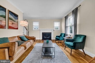 2805 W George Mason Rd in Falls Church, VA - Building Photo - Building Photo