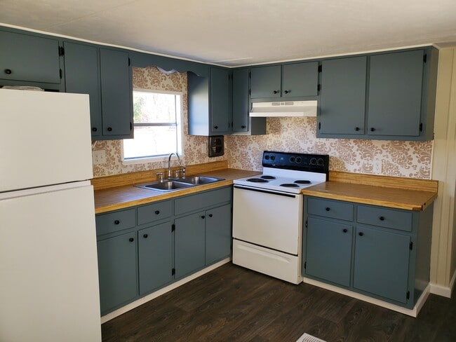property at 1000 Aaron Ln