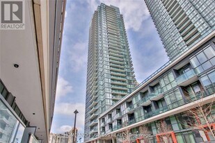 4099 Brickstone Mews in Mississauga, ON - Building Photo