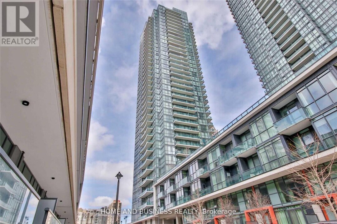 4099 Brickstone Mews in Mississauga, ON - Building Photo