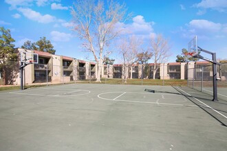 The Fountains at Palmdale in Palmdale, CA - Building Photo - Building Photo