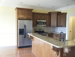 4016 Lake Russell Dr in Florence, SC - Building Photo - Building Photo