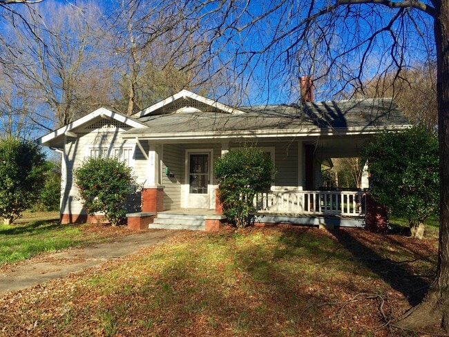 property at 1019 E 35th St