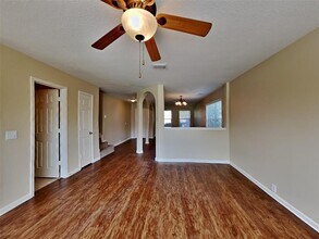 18322 Valiant Brook Ct in Humble, TX - Building Photo - Building Photo