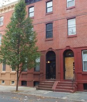 2113 N Howard St Apartments