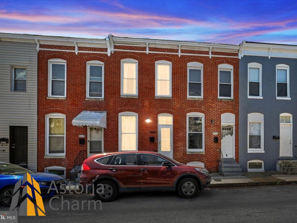 2616 Miles Ave in Baltimore, MD - Building Photo