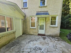 8919 Hillslope Dr in East St. Louis, IL - Building Photo - Building Photo