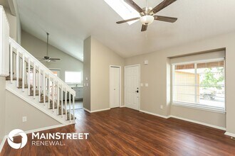 17976 E Bethany Dr in Aurora, CO - Building Photo - Building Photo