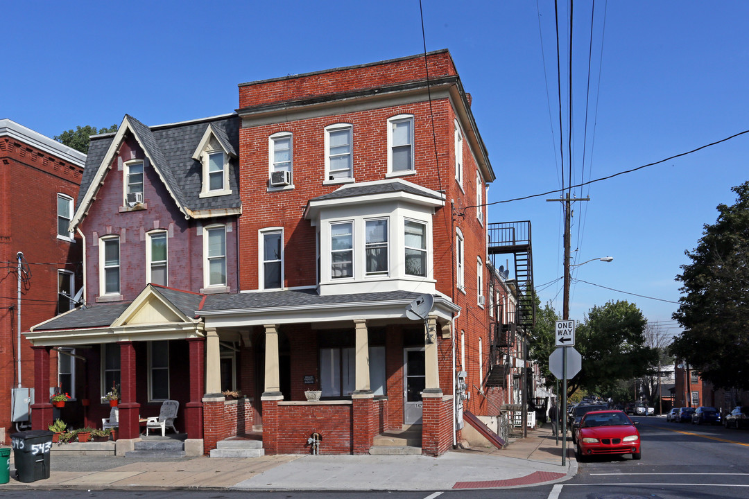 104 N Marshall St in Lancaster, PA - Building Photo