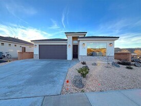 179 N 3670 W in Hurricane, UT - Building Photo