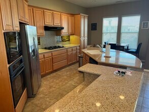 59 Shoreline Dr in Rancho Mirage, CA - Building Photo - Building Photo