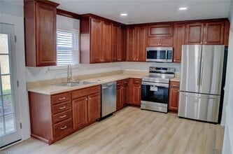 5686 Rivermill Cir in Portsmouth, VA - Building Photo - Building Photo