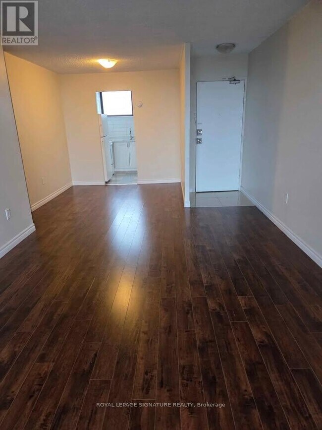 4645 Jane St in Toronto, ON - Building Photo - Building Photo