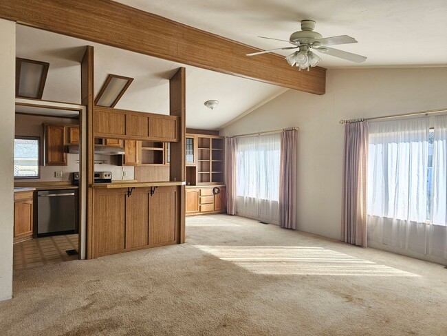 13973 Apple Ln in Clearlake Oaks, CA - Building Photo - Building Photo