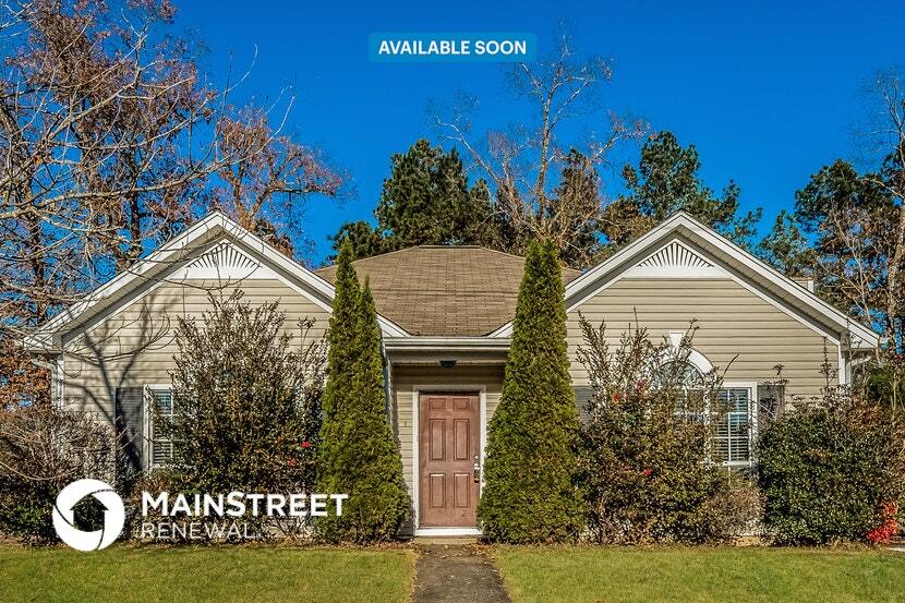 2030 Plantation Pkwy in Moody, AL - Building Photo