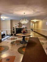 30-06 29th St, Unit 2R in Queens, NY - Building Photo