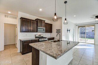37061 N Sidewinder Dr in San Tan Valley, AZ - Building Photo - Building Photo