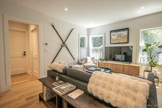 454 Riverside Ave, Unit 1 in Westport, CT - Building Photo - Building Photo