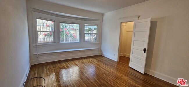 1016 S Oxford Ave in Los Angeles, CA - Building Photo - Building Photo