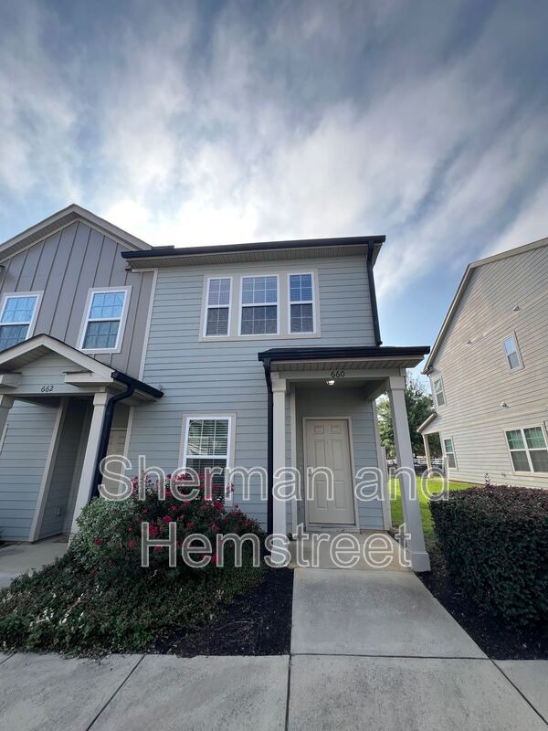 property at 660 Dobhill Ln