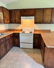133 Windsor Ct in Jacksonville, NC - Building Photo - Building Photo