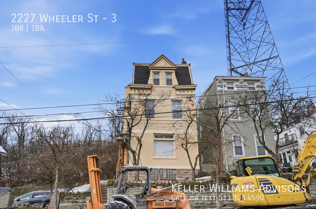 2227 Wheeler St in Cincinnati, OH - Building Photo - Building Photo