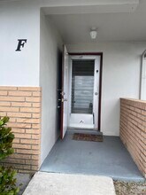 2731 Emory Dr W in West Palm Beach, FL - Foto de edificio - Building Photo
