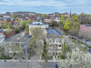 St. Paul Crossing in Brookline, MA - Foto de edificio - Building Photo